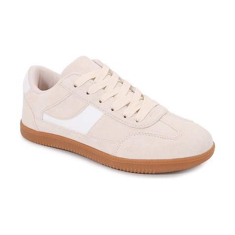 Look 002: cream retro low-top sneaker