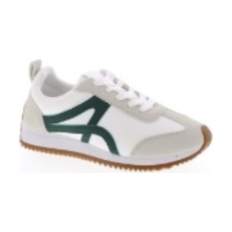 Look 029: retro runner sneaker