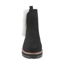 Look 045: black boot with shearling cuff