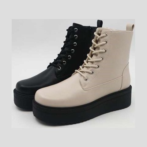 Look 059: cream lace-up platform boot