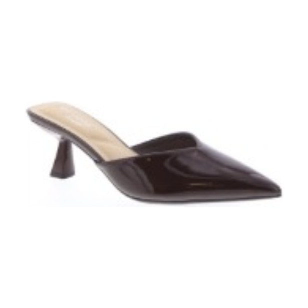Look 106: patent pointed kitten-heel mule